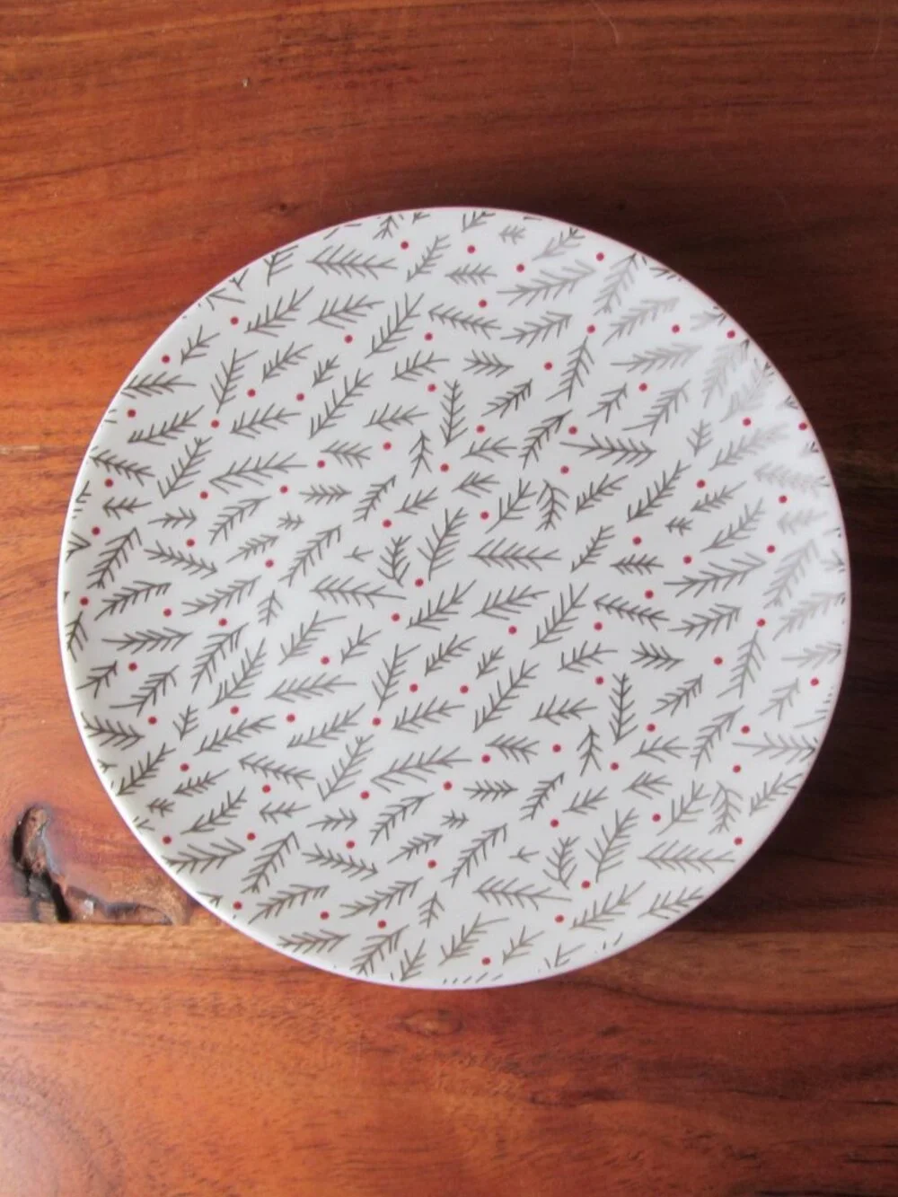 Crate & Barrel Christmas Holiday Appetizer Plates Set of 4 Evergreen (W6627)